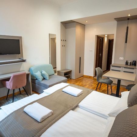 Vegvar Spa Apartman Дьюла Экстерьер фото