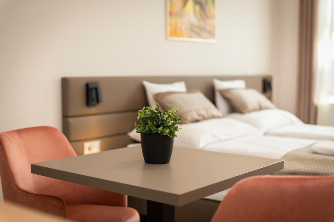Vegvar Spa Apartman Дьюла Экстерьер фото