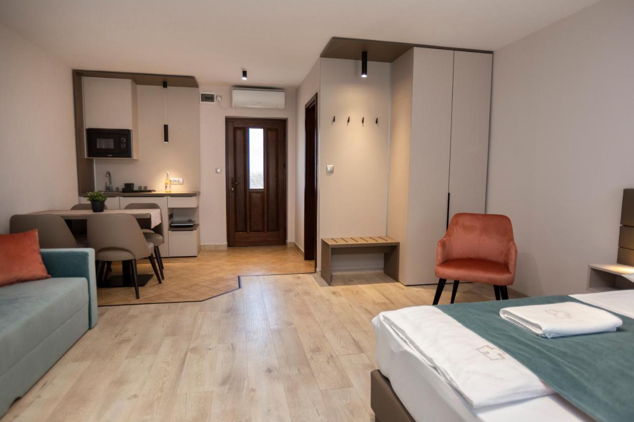 Vegvar Spa Apartman Дьюла Экстерьер фото