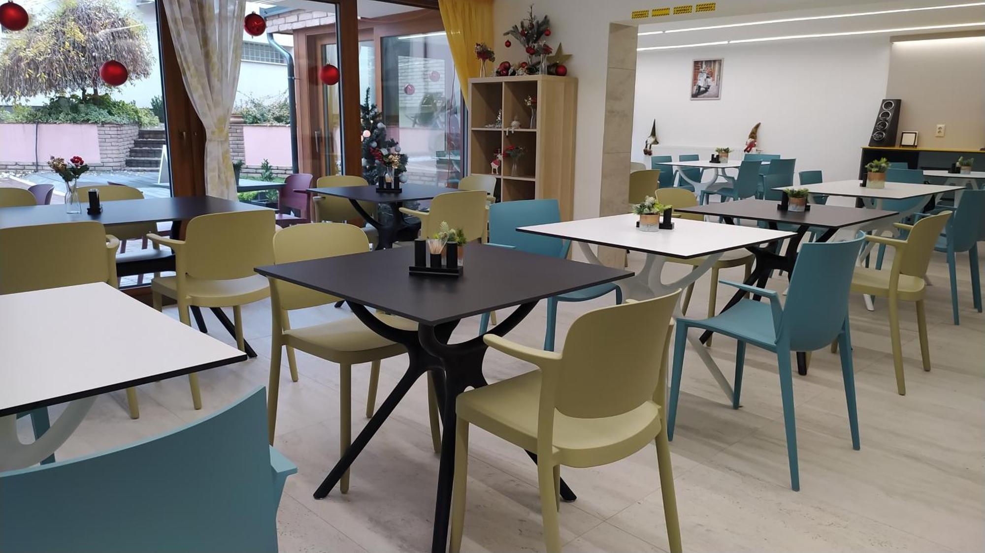 Vegvar Spa Apartman Дьюла Экстерьер фото
